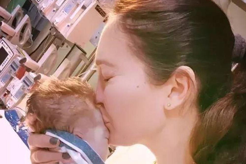 ĆERKI JE DALA IME PO SMRTONOSNOJ BOLESTI! I sestra je se "ODREKLA", ostale reakcije su ŠOKANTNE