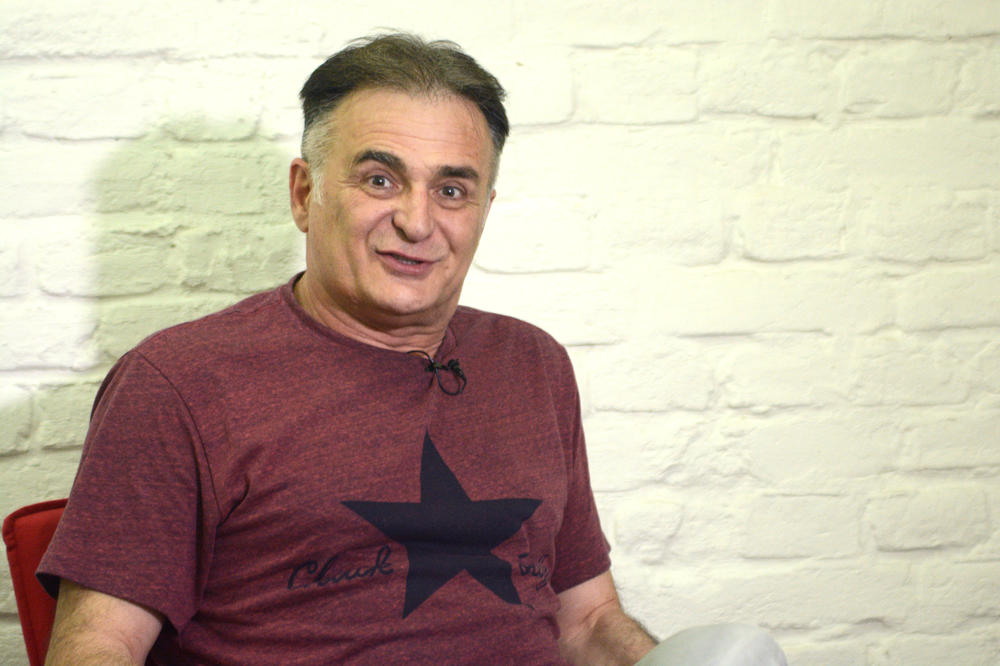 PRVA ŽENA BRANISLAVA LEČIĆA JE MAJKA PETORO DECE I OZBILJNA LEPOTA: Ovo je njena JEDINA fotografija