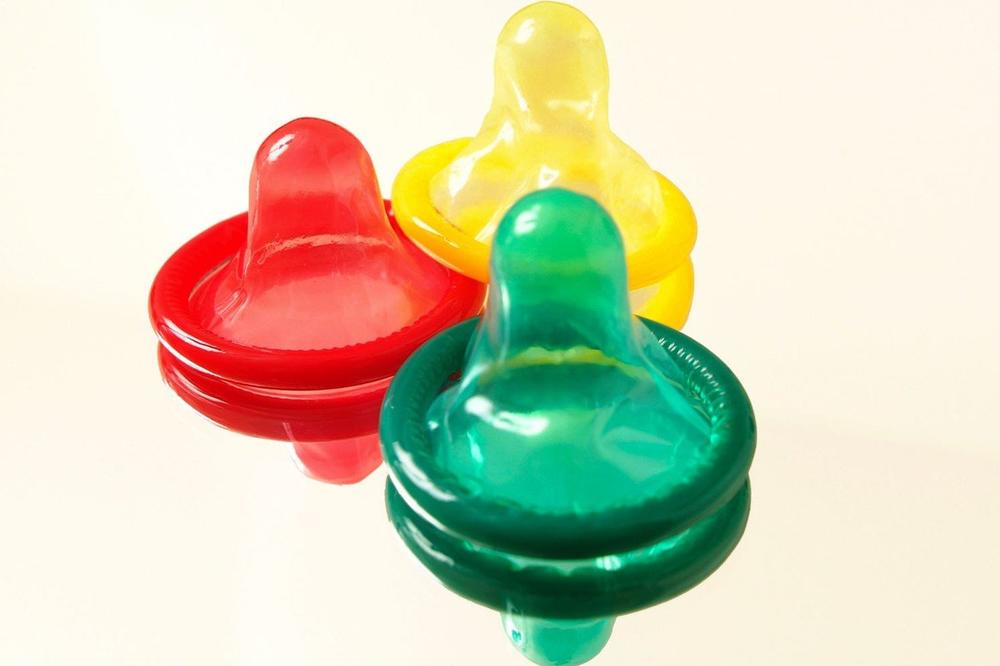 MOMAK (25) ZABORAVIO KONDOM, pa učinio nešto SKANDALOZNO: Nakon toga pronađen je MRTAV