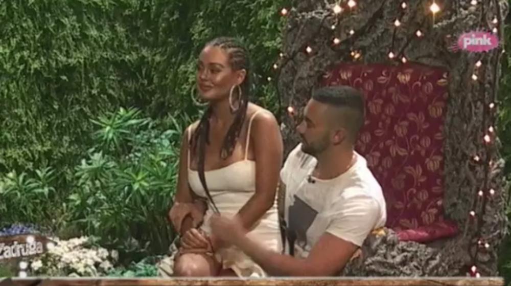 Kaže da nije zaljubljen u Anu