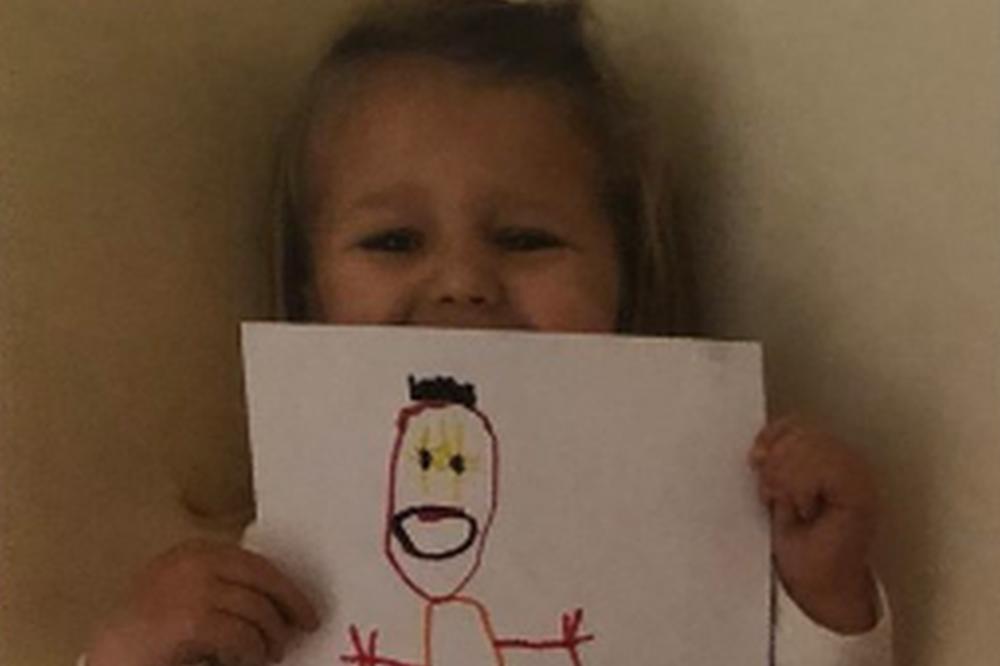OVO JE MOJA ZAMIŠLJENA MAMA: Jezivi CRTEŽ devojčice (3) prestravio je svet! (FOTO)