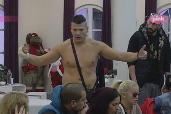 PRVI REZULTATI TRENINGA I DIJETE! Sloba više nije BUCKO, znamo kakav je bio u rijalitiju, ali pogledajte kako izgleda SADA! (FOTO)