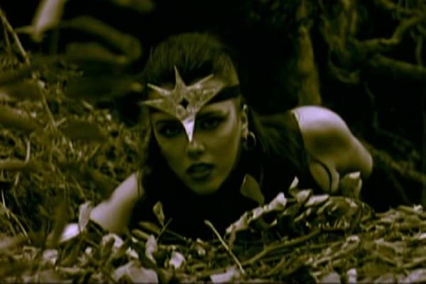 BEBA JE BILA KRALJICA 90-ih: Pevačica grupe Beat Street se razvela, a danas izgleda POTPUNO DRUGAČIJE i ima novu KARIJERU (FOTO)