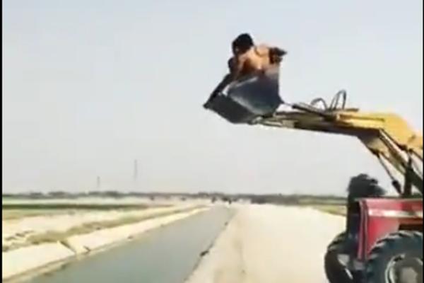 LUDI RUSI SU OVOG PUTA PRETERALI! Imali su URNEBESNU IDEJU, ali onda je sve krenulo po zlu! (VIDEO)