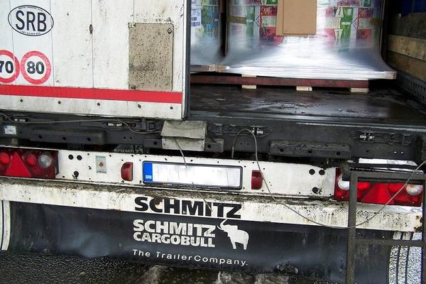 HRVATSKA POLICIJA RANILA DVOJE DECE! Pucali na kamion sa MIGRANTIMA koji nije hteo da se zaustavi!