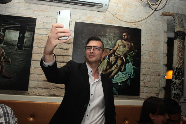 DRŽAVA DALA PARE ZA SNIMANJE GEJ FILMA: Zove se OPERACIJA VAZELIN! (FOTO)