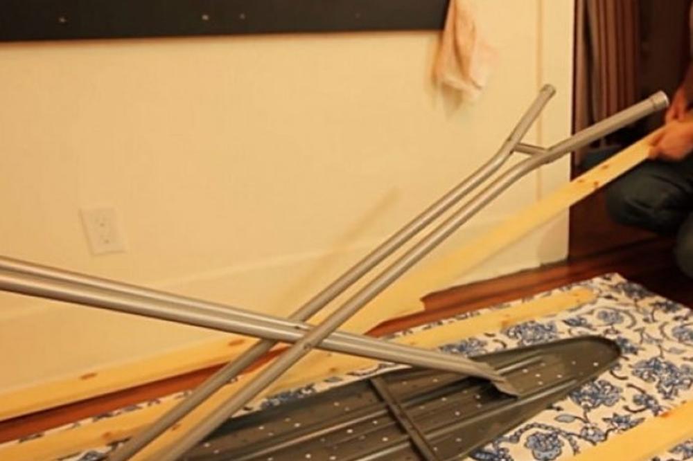 PREKO DASKE ZA PEGLANJE JE STAVILA ALUMINIJUMSKU FOLIJU: Čim vidite RAZLOG, odmah ćete uraditi isto!