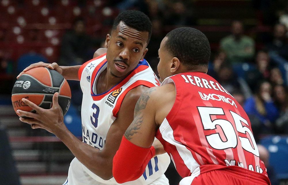 Erik Mekolum u dresu Efesa