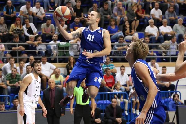 POMALO NEOČEKIVAN POČETAK ABA LIGE: Olimpija unakazila Mornar