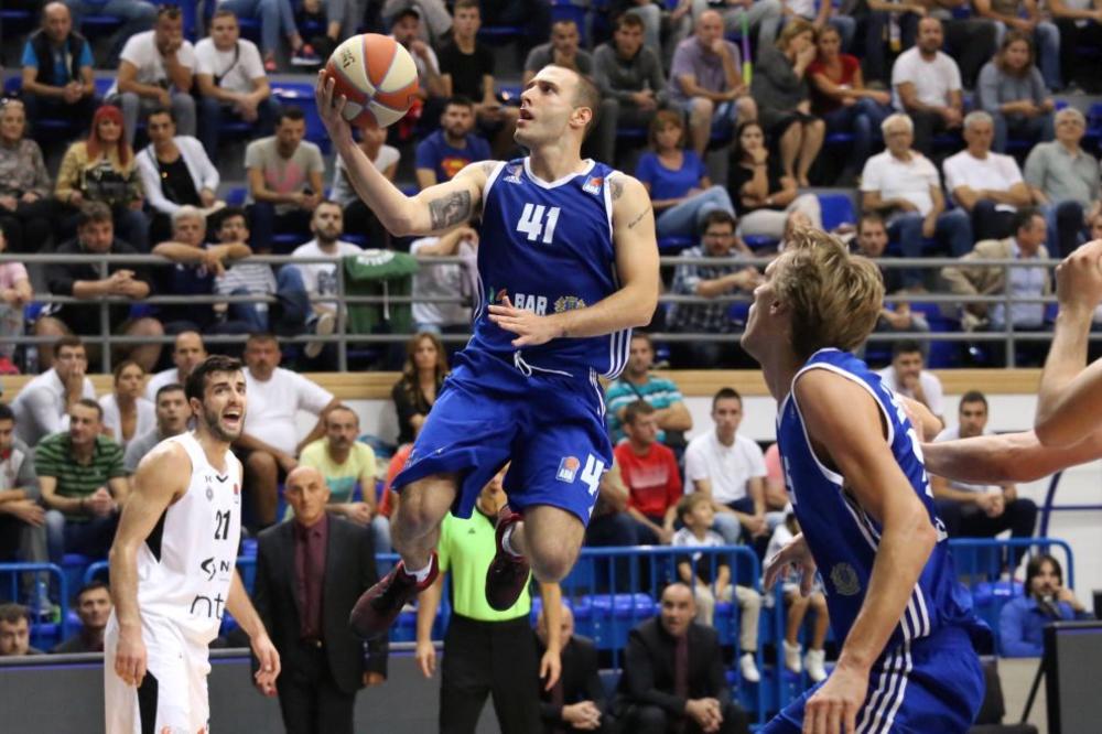 POMALO NEOČEKIVAN POČETAK ABA LIGE: Olimpija unakazila Mornar