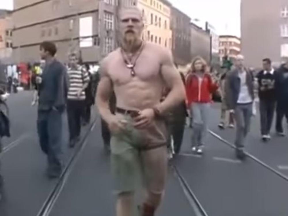 Divljački se drogirao   