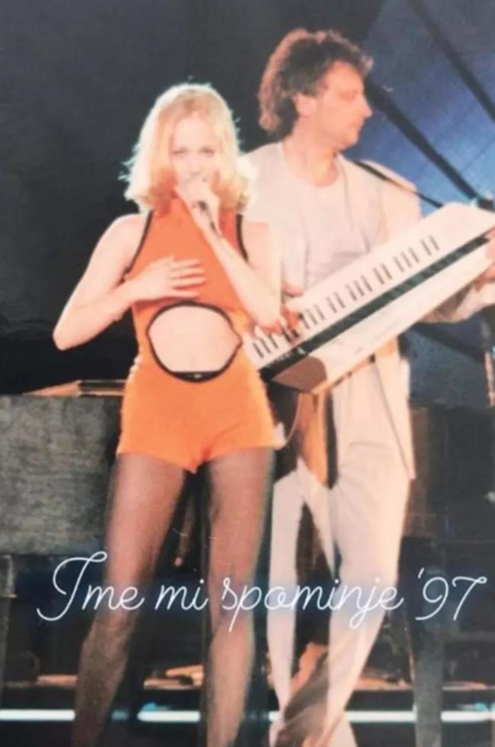 Jelena Rozga na početku karijere  