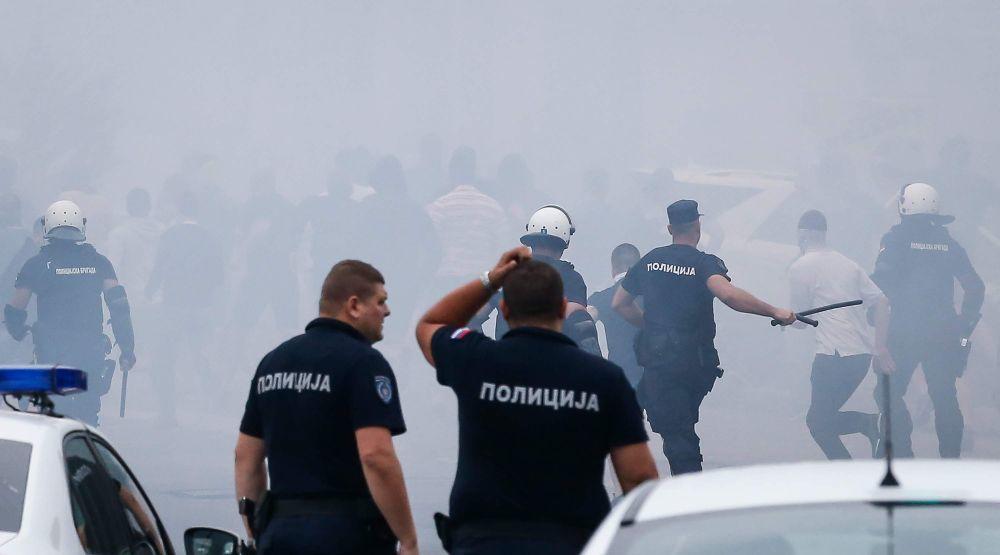 Policija interveniše tokom tuče Delija i Grobara na Teleoptiku