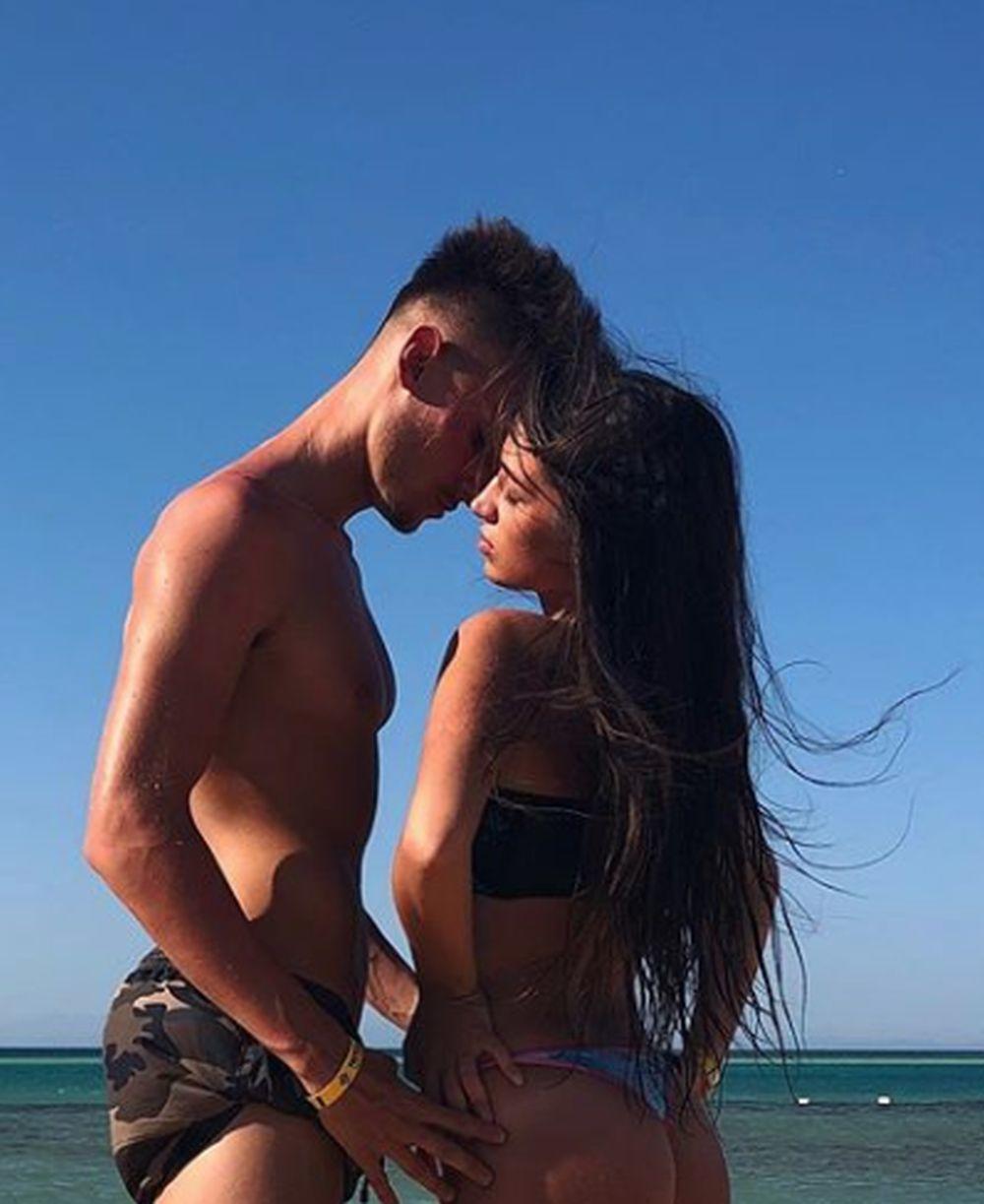 Vanja Vučićević i njegova devojka u provokativnom bikiniju