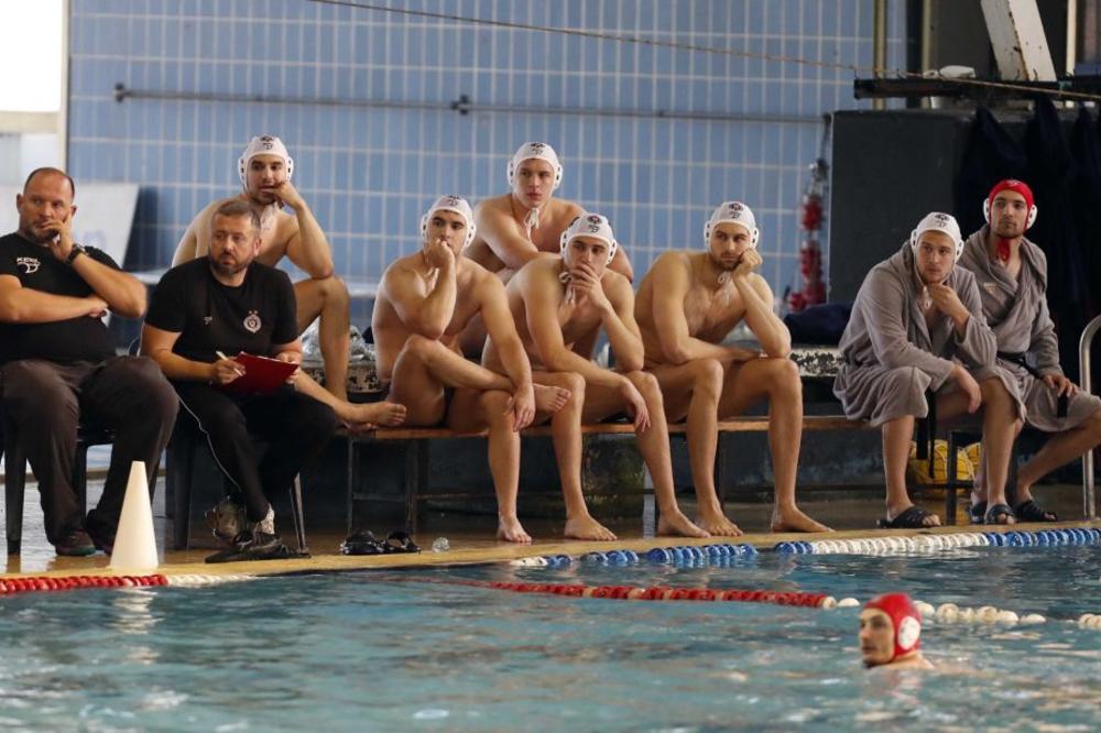 NEVEROVATNA LJUBAV PREMA PARTIZANU: Navijač iz bolničke postelje pomogao voljenim crno-belima!