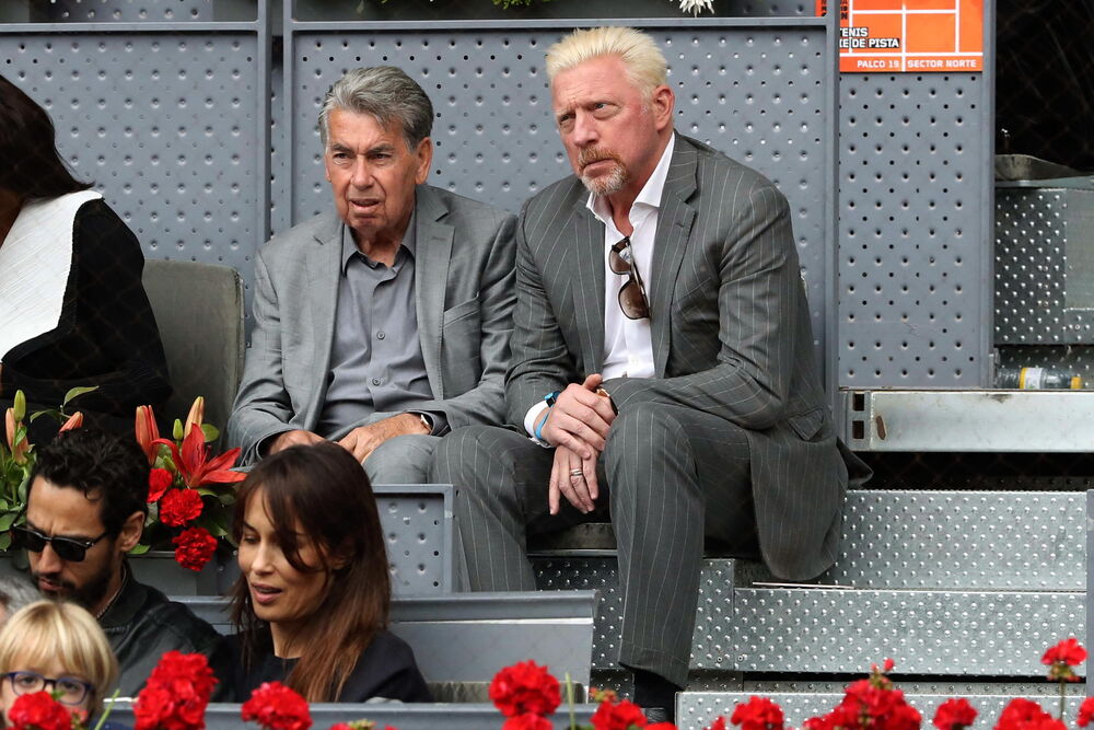 Manolo Santana i Beker