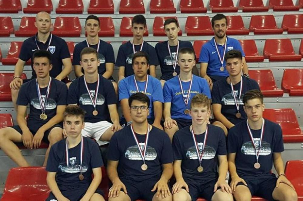 TUGA DO NEBA U HRVATSKOJ: U teškoj saobraćajki poginuli trener i mladi igrač Dinama!