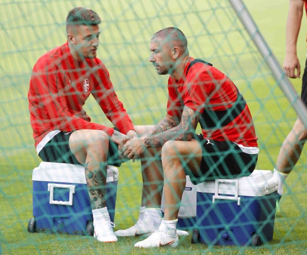 Aleksandar Kolarov i Sergej Milinković Savić odbijaju da daju izjave srpskim novinarima