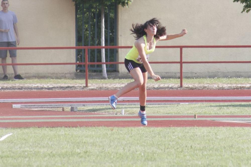 Srbija ima najbolju pionirku na svetu! (FOTO) (VIDEO)
