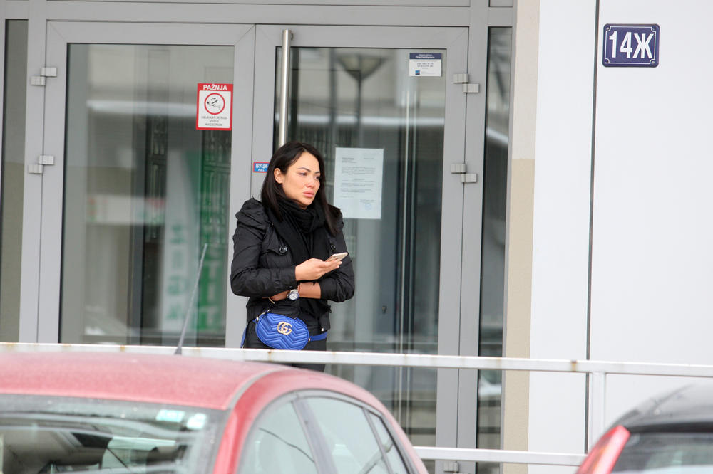 NEĆU DA NARUŠAVAM BLAGOSTANJE CG, NE ZNA SE ŠTA JE OPASNIJE, TAMARA ILI RAKETA TOMAHAVK: Tamara Đurić se oglasila povodom zabrane ulaska u Crnu Goru! (FOTO)