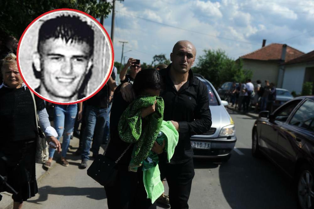 OVO JE SINANOV SIN RAŠID KOJI JE PROVEO 12 GODINA U ZATVORU: Pomirio se sa ocem pred smrt, ali se priča i da ga je maltretirao! (VIDEO)