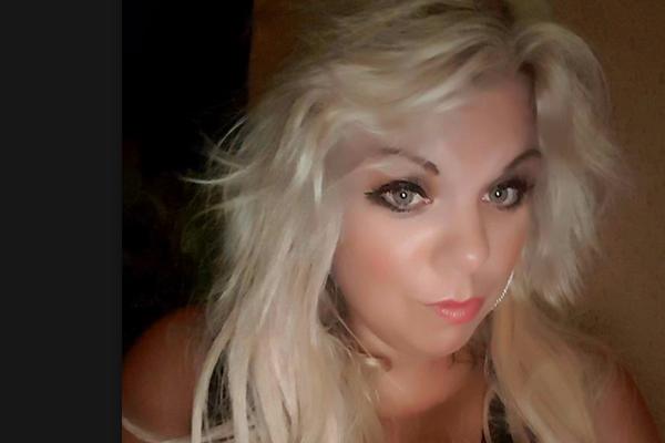 NA TELEFONU JE PRONAŠLA SVOJU FOTKU I SLEDILA SE: Tada nikoga nije bilo u kući, ne znam ko me je slikao! (FOTO)