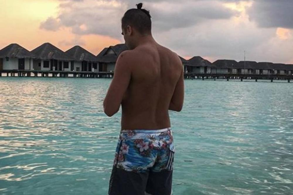 Prevario je devojku u Farmi, a SAD SAZNAJEMO DA JU JE KASNIJE OŽENIO! Danas imaju dvoje dece, a on je neprepoznatljiv! (FOTO)(VIDEO)