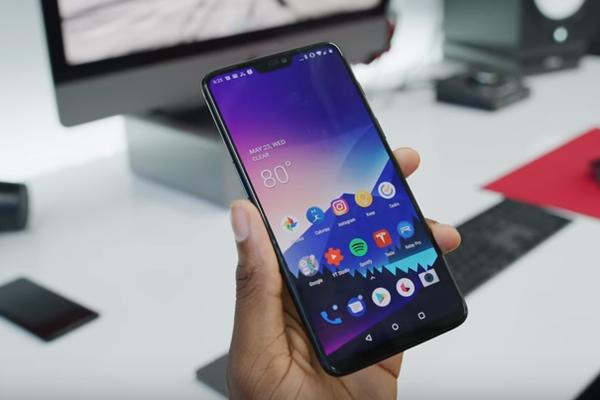 BEZBEDNOSNI STRUČNJACI UPOZORAVAJU: Jeftiniji telefoni imaju aplikaciju koja može da krade podatke i novac, a evo i kako