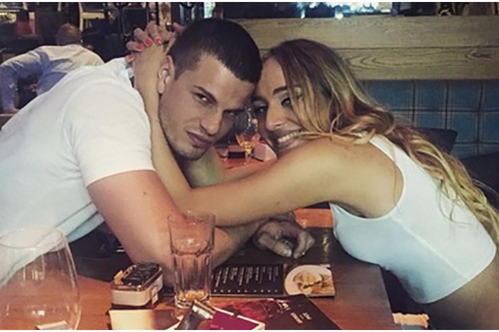 KAKO DANAS IZGLEDA BIVŠI DEČKO LUNE ĐOGANI KOJI SE JAVNO OGRADIO OD NJE: Voli skupe automobile, telo ogromnoooo!