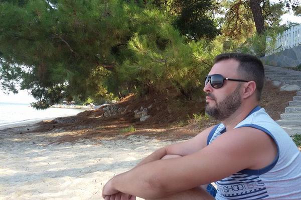 SVI ZNAMO ZA NJENU SESTRU, ALI OVO JE ISPOVEST BRATA RADE MANOJLOVIĆ: Rešio je da OTKRIJE ISTINU i zbog čega se DISTANCIRAO od sestre