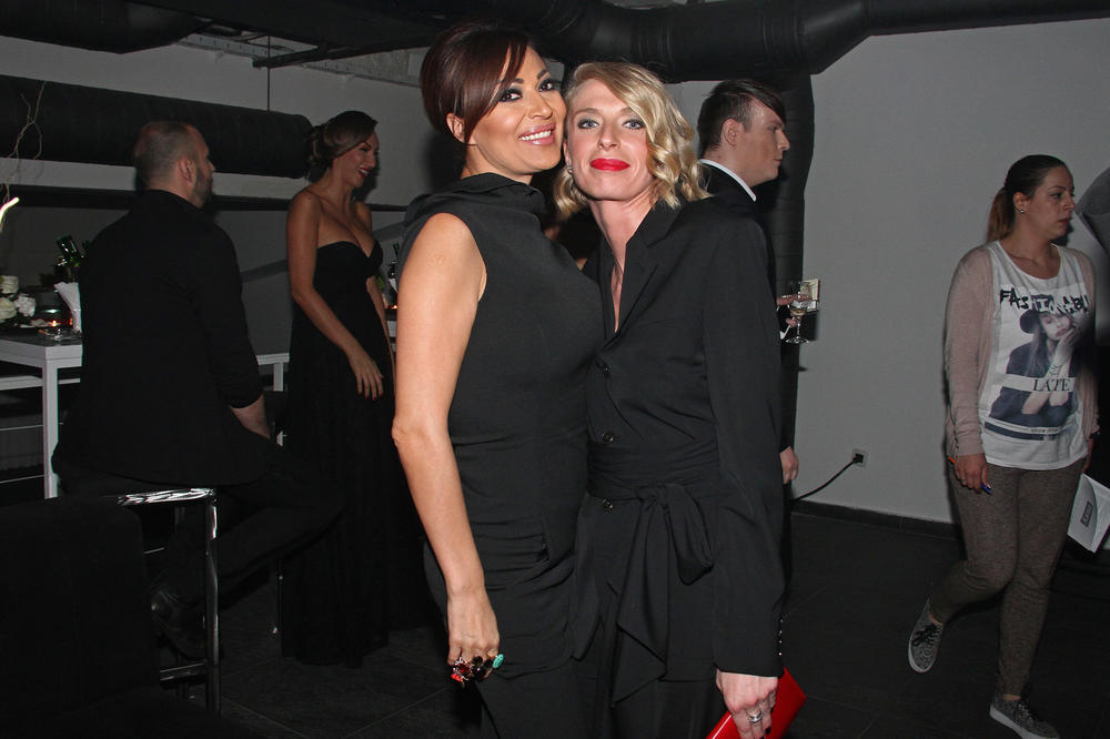 SRPSKA GLUMICA O KUMSTVU SA CECOM, OTKRILA U KAKVOM SU ODNOSU! Ne čujemo se svaki dan pa OVAKO pojasnila odnos