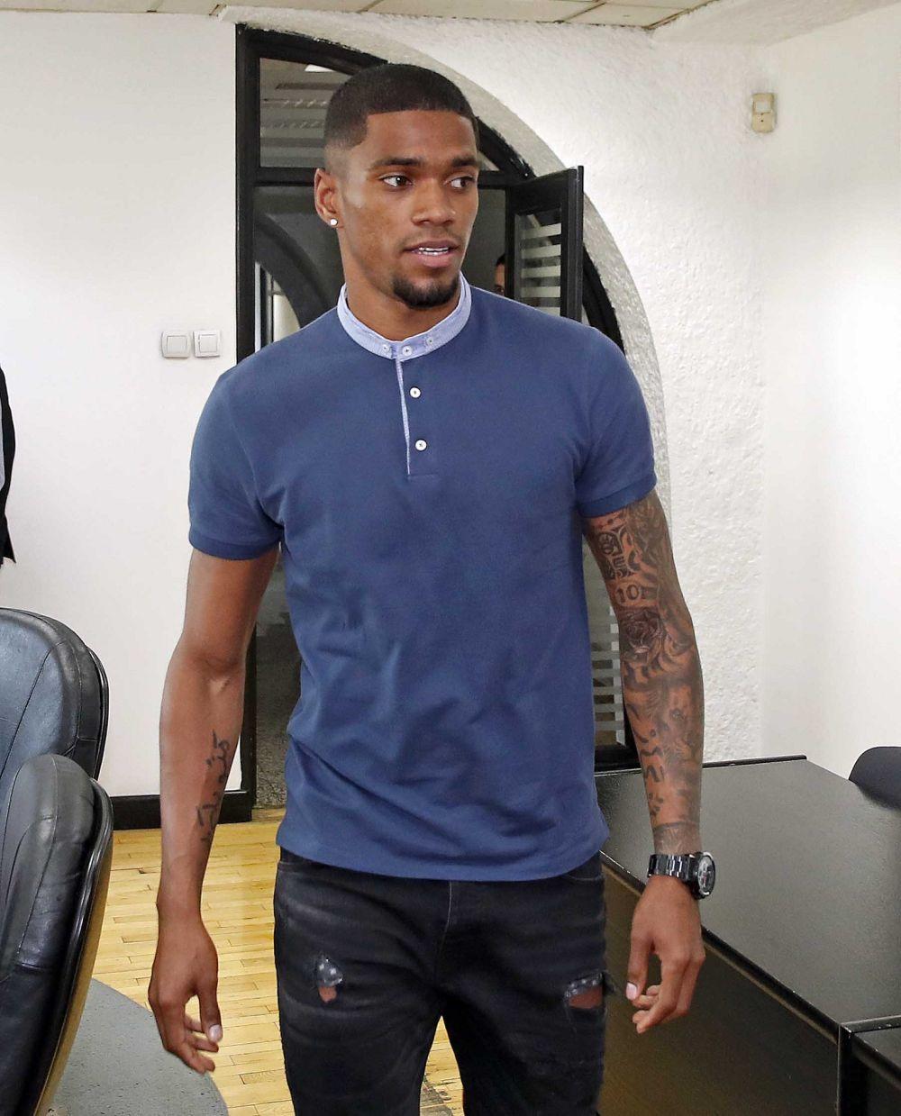 Rikardo Gomeš igra na poziciji napadača  