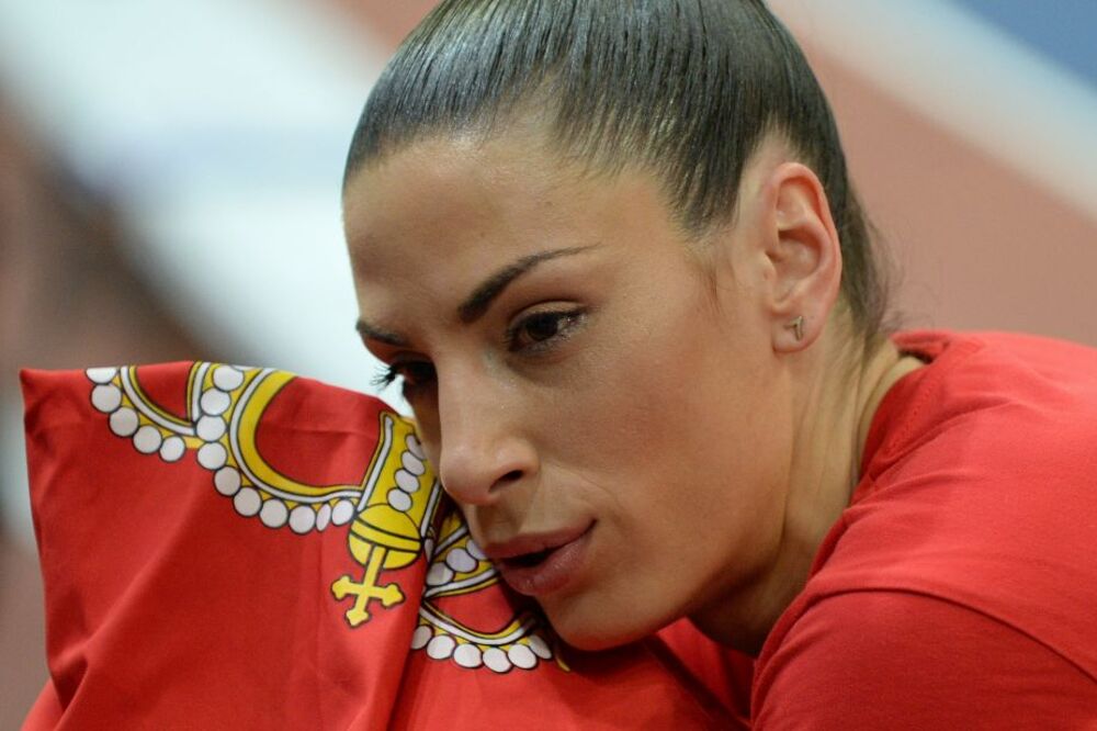 NEZAPAMĆEN SKANDAL - Ivana Španović u epicentru istorijske bruke koja nikada neće biti zaboravljena! (VIDEO)