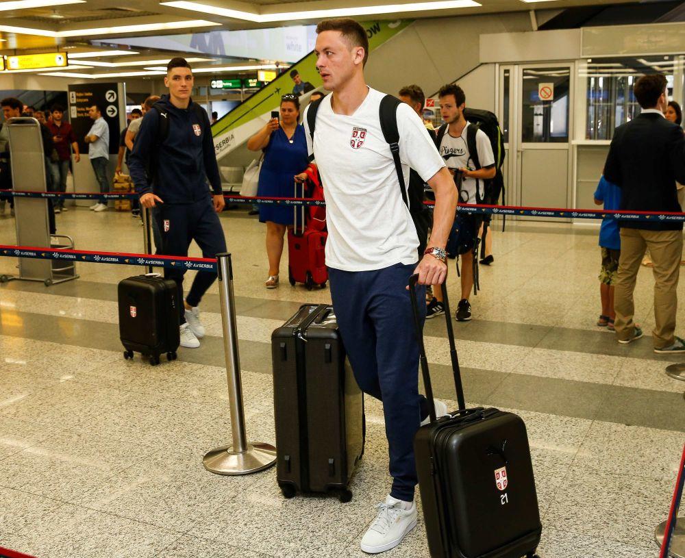 Nikola Milenković (u pozadini)  