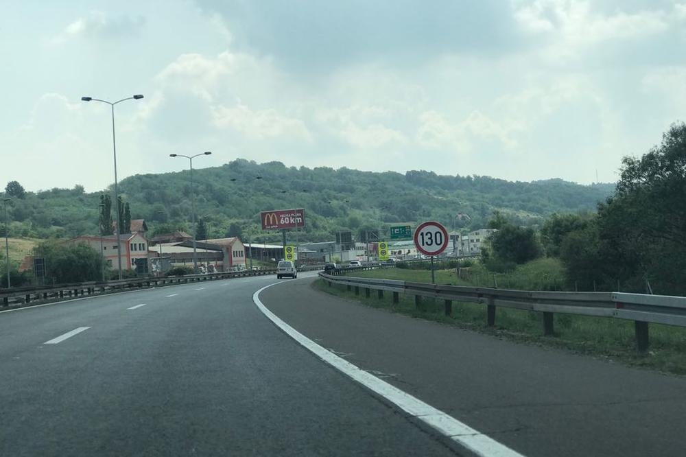 NOVE TABLE, NOVA PRAVILA! Ako prekoračite brzinu na auto-putu, sledi kazna na KUĆNU ADRESU! (VIDEO)