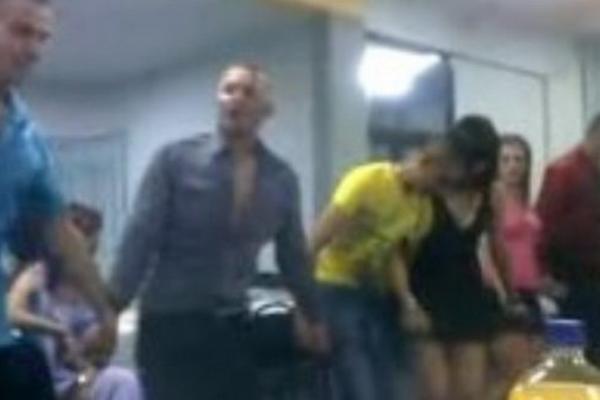 Mislite da ste videli NAJJAČE kolo u Srbiji? O, kako grešite... Ono što je ovaj momak uradio ušlo je u ISTORIJU! (VIDEO)