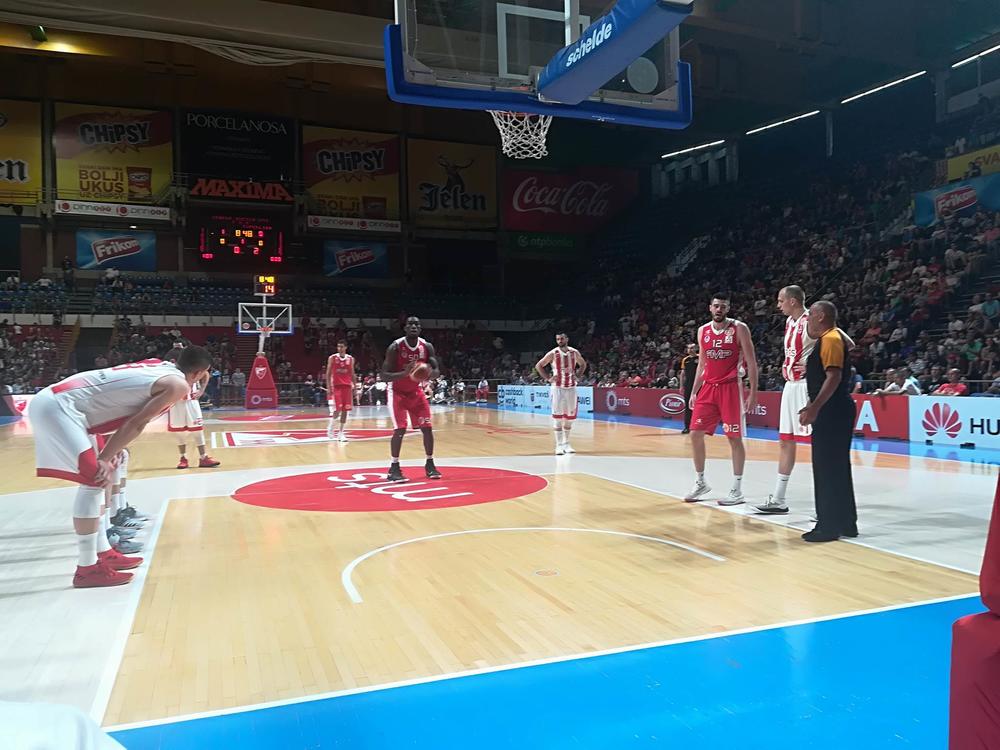 Odžo na liniji slobodnih bacanja