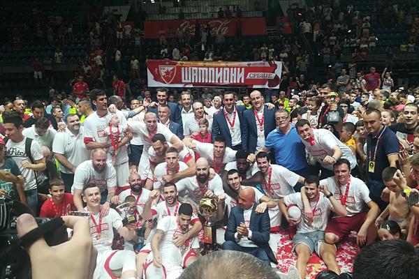 KAO DA JE I MOGLO DRUGAČIJE! KLS kaznila Zvezdu i Lazića!