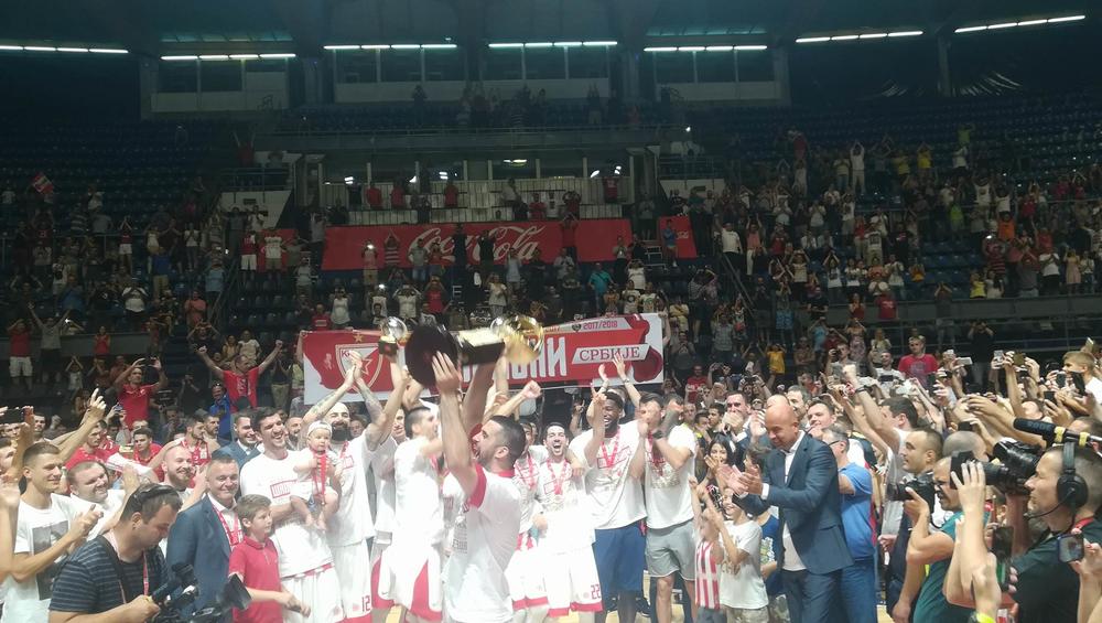 Igrači Zvezde slave titulu