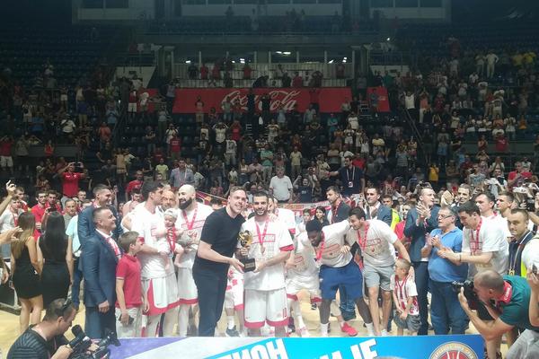 ZVEZDIN POKER: Crveno-beli četvrti put uzastopno šampioni Srbije! (FOTO) (VIDEO)