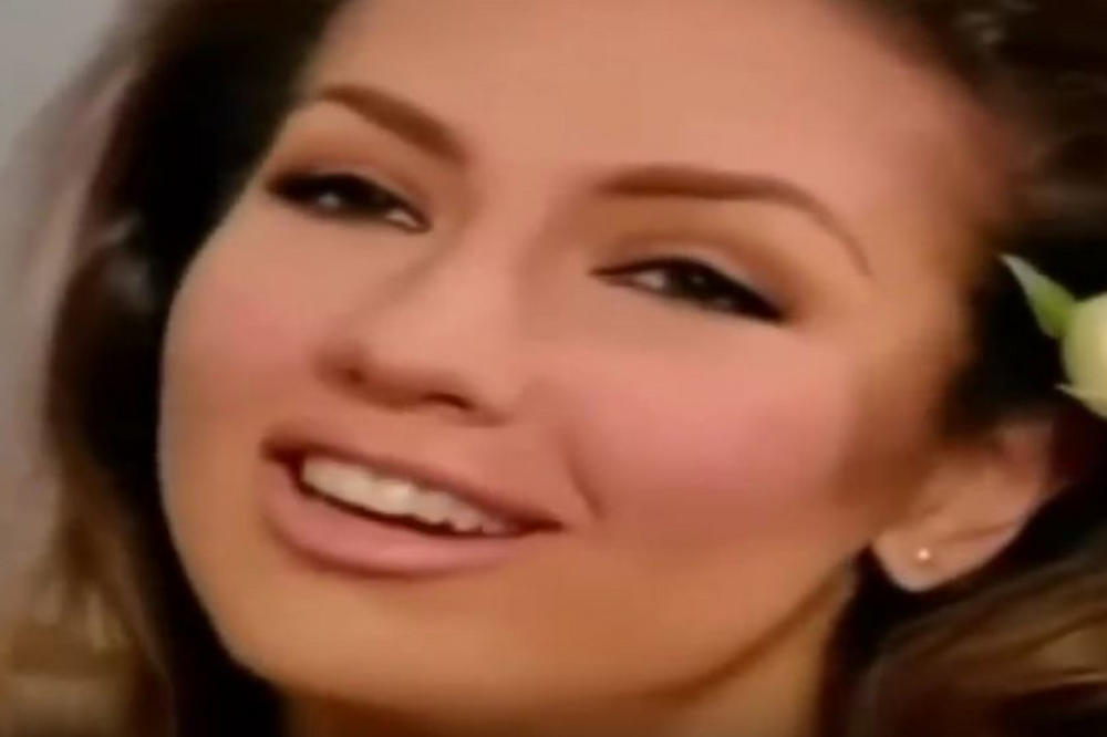 SRBIJA JE LUDELA ZA NJOM PRE 20 GODINA! Nestala bez traga i glasa i sada se POJAVILA na jednom događaju i to LEPŠA NEGO IKADA (FOTO)