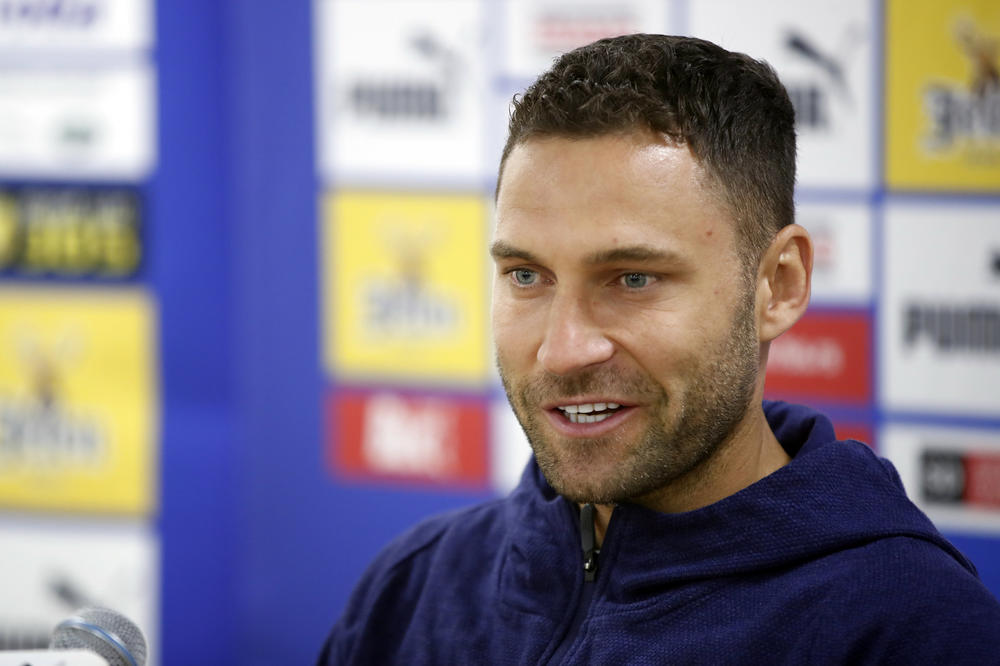 CEO STADION UZVIKIVAO IME DISKA SOSIDŽA! Srbin debitovao kod Piksija, Kinezi ga već slave!