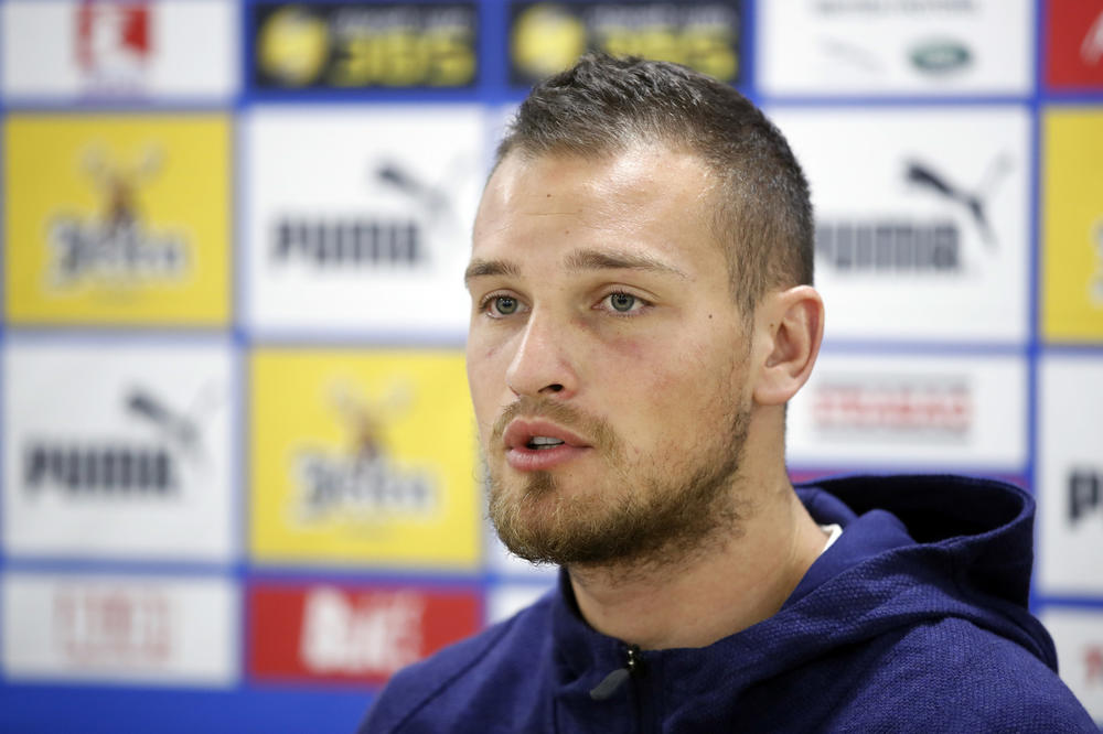 PONUDA KOJA SE NE ODBIJA: Rajković uspešno završio pregovore! (FOTO)