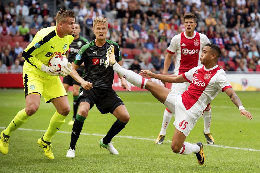 ROMA OBEZBEDILA BUDUĆNOST: Sin legende holandskog fudbala kupljen za 20 miliona evra! (VIDEO)