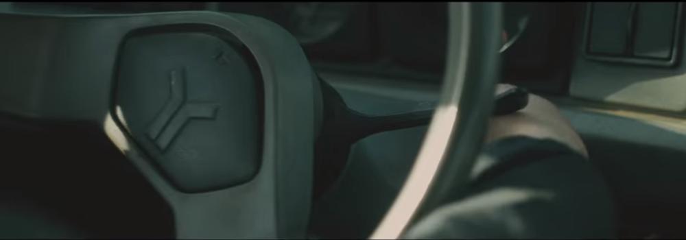 U spotu se vozi Yugo  