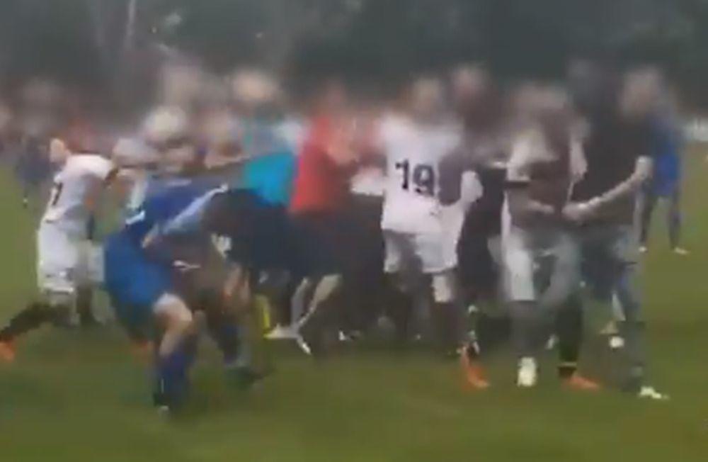 Tuča fudbalera - ilusttacija  