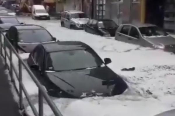 AUTOMOBILI PLIVALI U VODI, VOĆE UNIŠTENO, POGINUO JEDAN ČOVEK: Srbiju pogodilo jako NEVREME, a upozoravaju da će ga biti još!