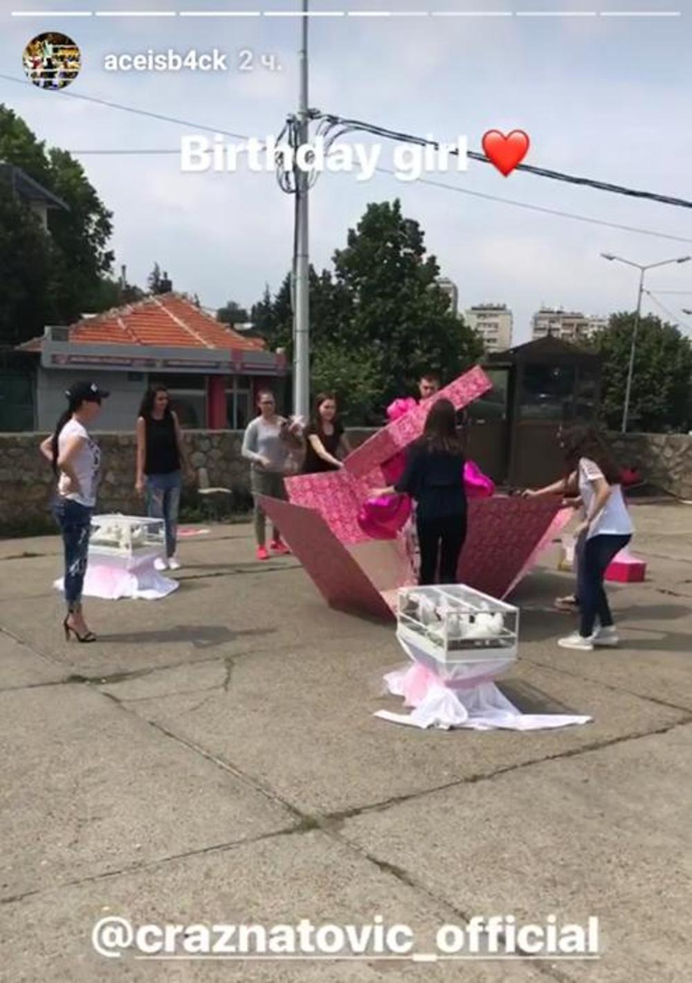 Ceca je proslavila svoj 45. rođendan 