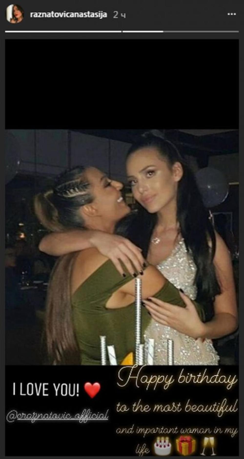 Anastasija je čestitala rođendan svojoj majci 