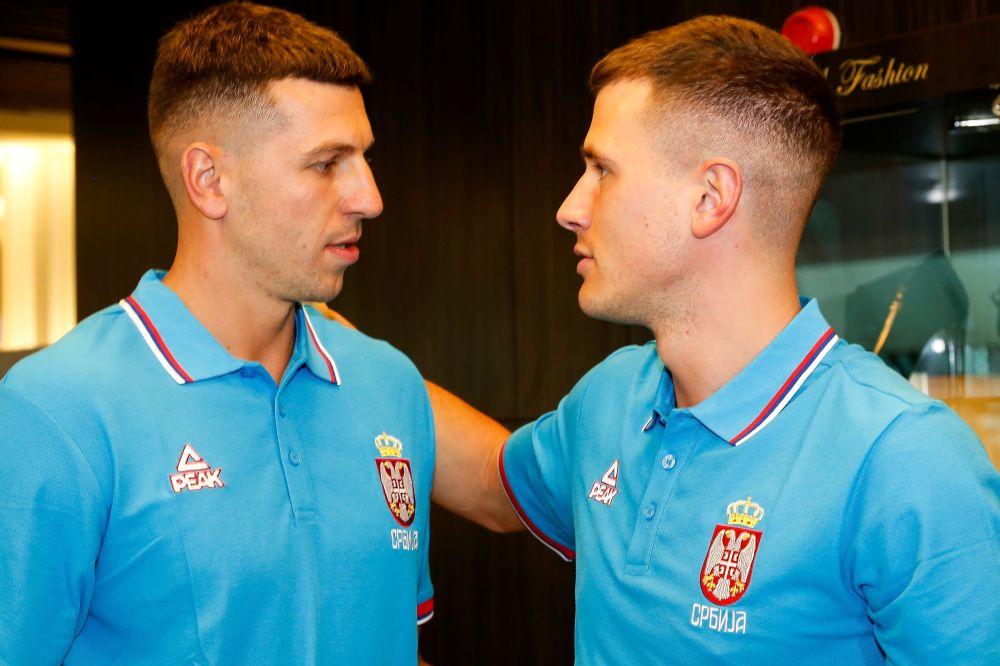 NEMANJA NEDOVIĆ U CRNO-BELOM! Veliki zvezdaš šokirao sve!